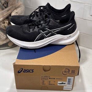 ASICS GT-2000 13 Black and White Running Shoes